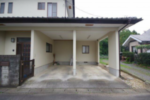 芳賀郡益子町大字七井、中古一戸建ての駐車場画像です