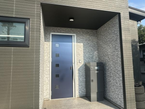 真岡市並木町、中古一戸建ての玄関画像です