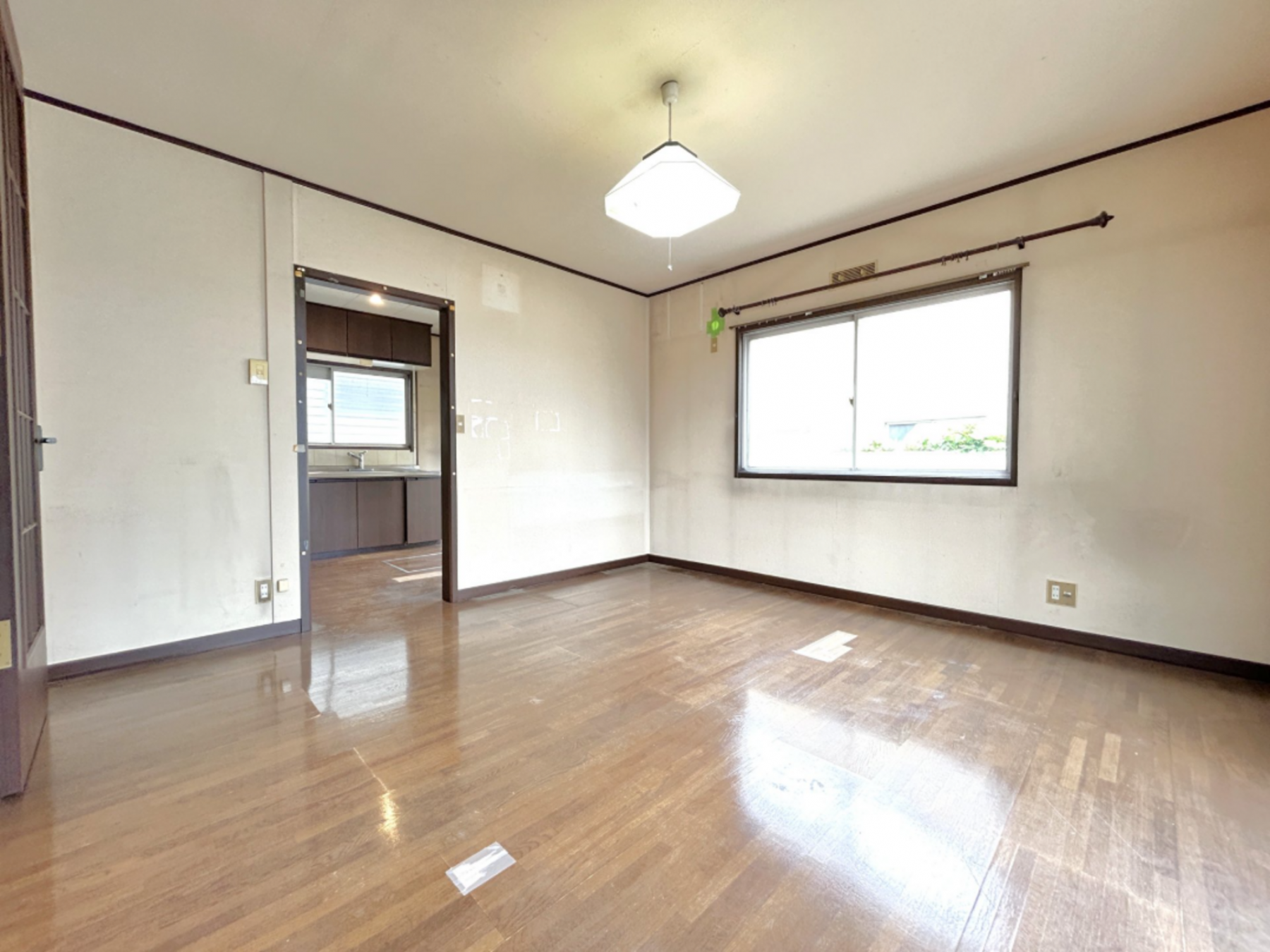 真岡市田町、中古一戸建ての居間画像です