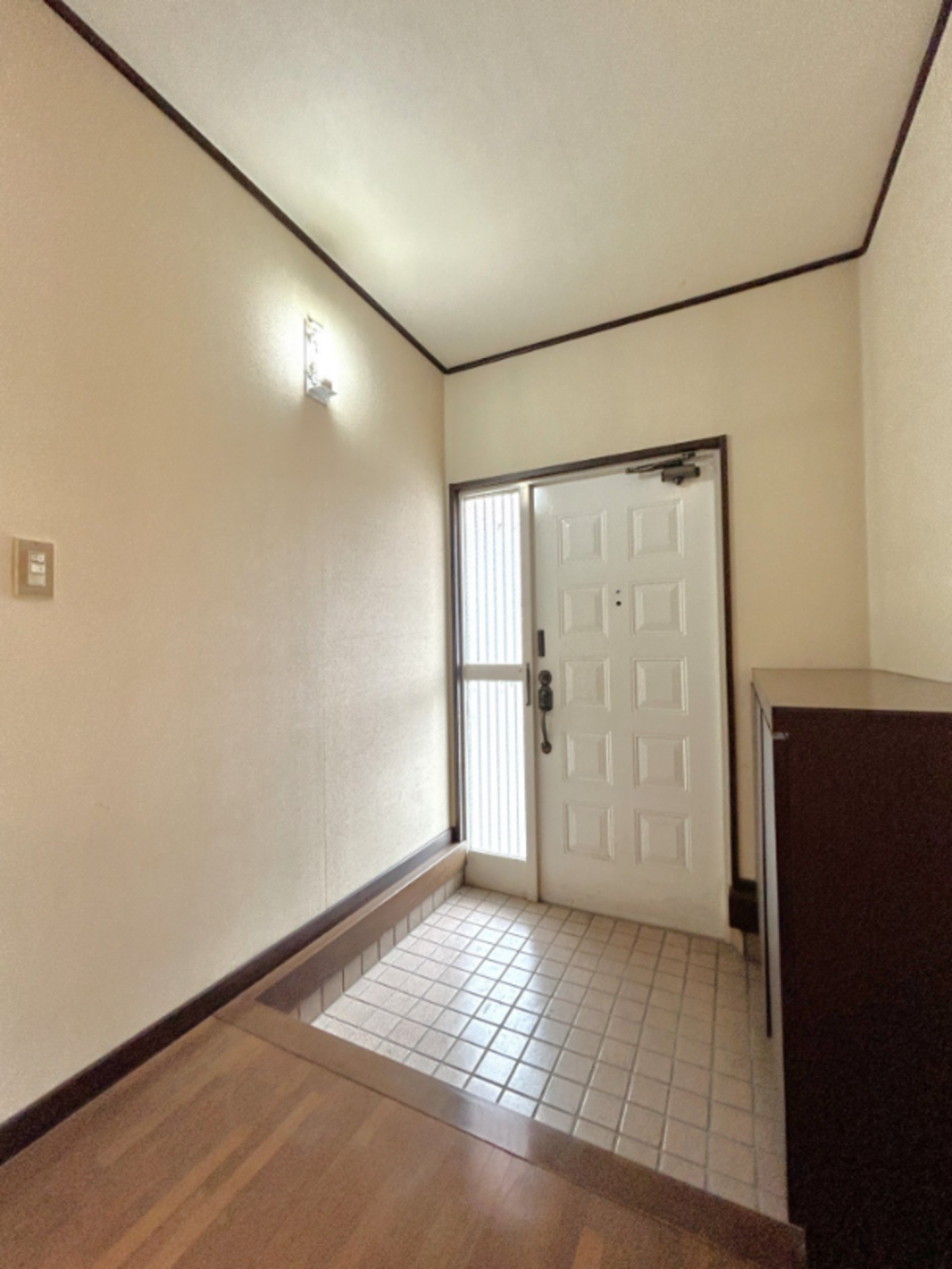 真岡市田町、中古一戸建ての玄関画像です