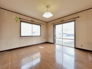 真岡市田町、中古一戸建ての居間画像です