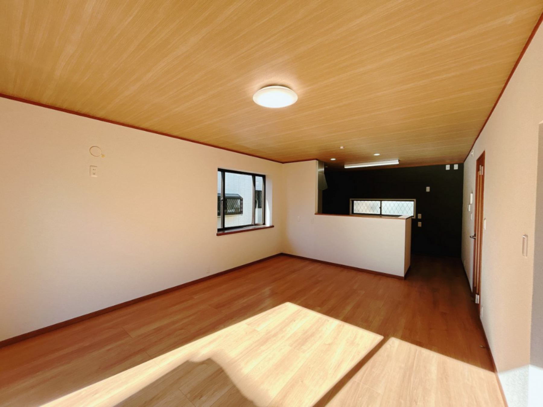 河内郡上三川町西汗、中古一戸建ての居間画像です