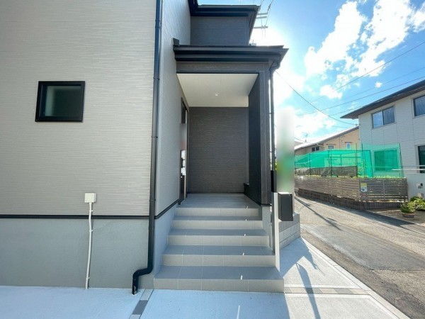 仙台市若林区遠見塚、新築一戸建ての画像です