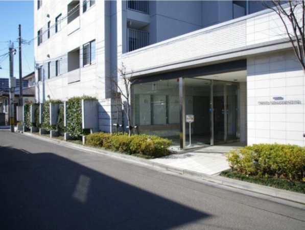仙台市若林区南小泉、マンションの画像です