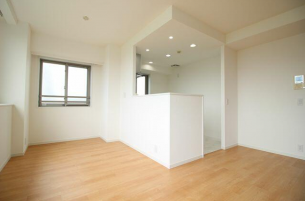 仙台市若林区南小泉、マンションの画像です