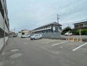 仙台市若林区遠見塚、マンションの画像です
