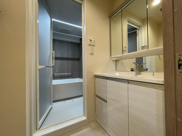 仙台市若林区遠見塚、マンションの画像です