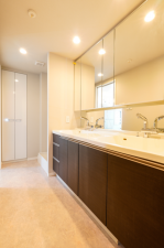 仙台市青葉区錦町、マンションの画像です