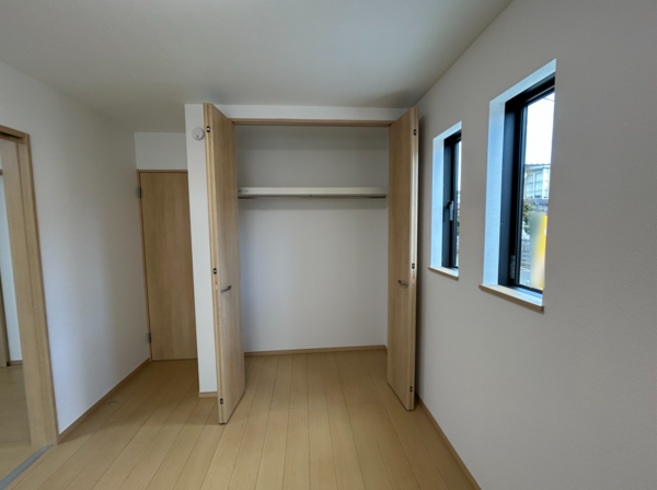 仙台市若林区霞目、新築一戸建ての画像です