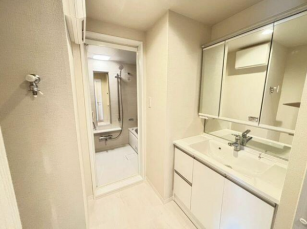 仙台市若林区中倉、マンションの画像です