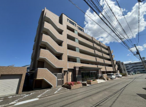 仙台市若林区中倉、マンションの画像です