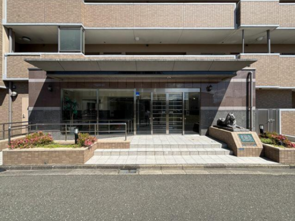 仙台市若林区中倉、マンションの画像です