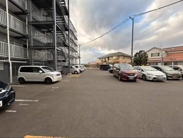 仙台市若林区沖野、マンションの画像です