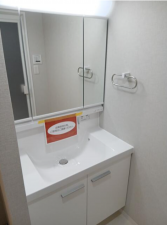 仙台市若林区六丁の目中町、マンションの画像です