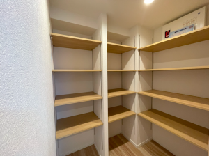 仙台市若林区遠見塚、マンションの画像です