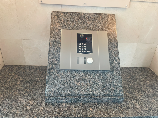 仙台市若林区遠見塚、マンションの画像です