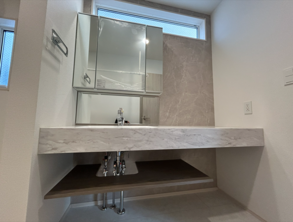 仙台市若林区二軒茶屋、新築一戸建ての画像です