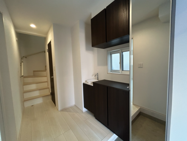 仙台市若林区二軒茶屋、新築一戸建ての画像です