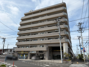 仙台市若林区三百人町、マンションの画像です