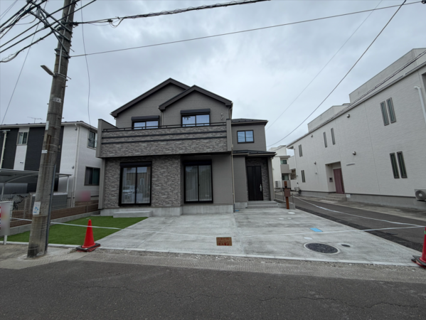 仙台市若林区保春院前丁、新築一戸建ての画像です