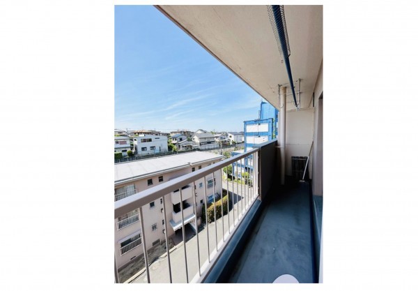 和泉市弥生町、マンションのバルコニー画像です