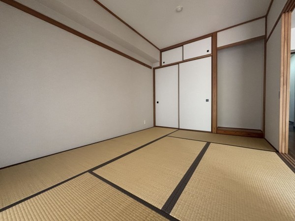 和泉市いぶき野、マンションの画像です