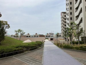 和泉市いぶき野、マンションの外観画像です