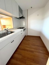 和泉市いぶき野、マンションのキッチン画像です