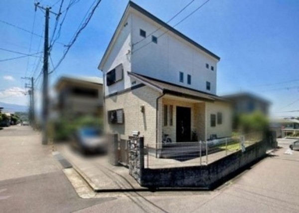 和泉市青葉台、中古一戸建ての画像です