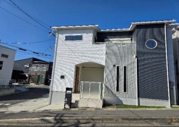 和泉市池田下町、中古一戸建ての画像です