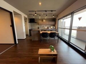 和泉市伏屋町、マンションの画像です