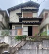 和泉市王子町、中古一戸建ての画像です