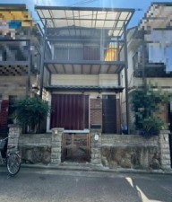 和泉市伯太町、中古一戸建ての画像です