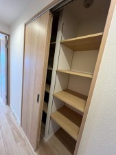 和泉市和気町、マンションの収納画像です