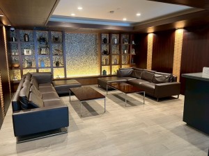 、マンションのエントランス画像です