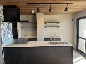 和泉市小田町、マンションのキッチン画像です