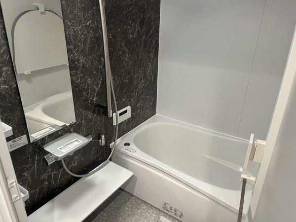 和泉市小田町、マンションの風呂画像です