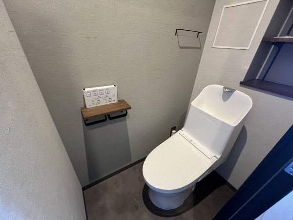 和泉市小田町、マンションのトイレ画像です