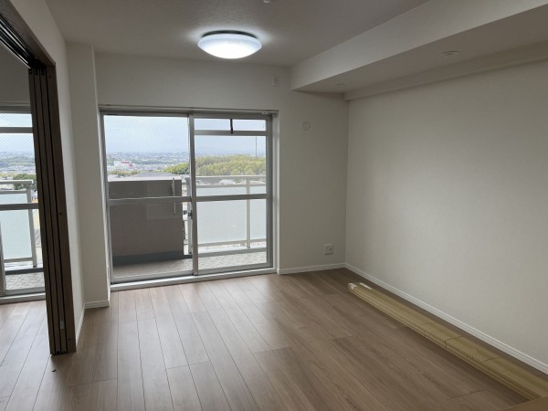 和泉市伏屋町、マンションの画像です