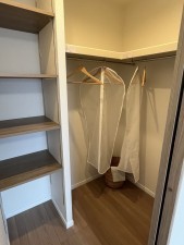 和泉市伏屋町、マンションの画像です