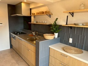 和泉市和気町、マンションのキッチン画像です