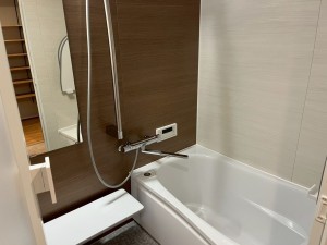 和泉市和気町、マンションの風呂画像です