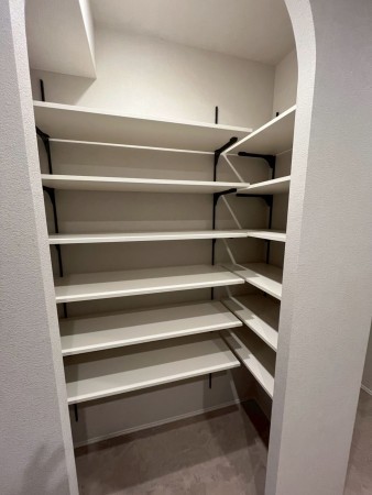 和泉市和気町、マンションの収納画像です