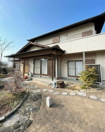 和泉市唐国町、中古一戸建ての画像です