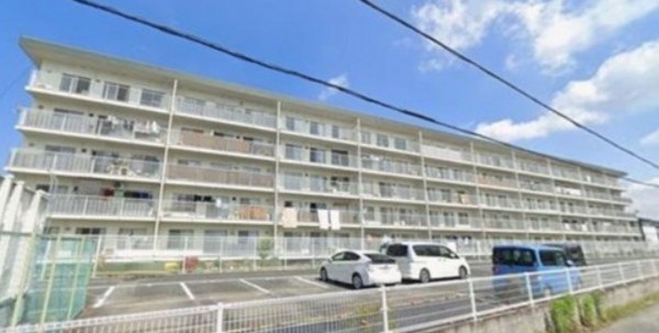 和泉市阪本町、マンションの画像です