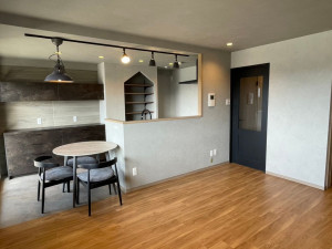 和泉市小田町、マンションの居間画像です