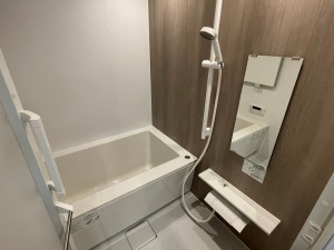 和泉市小田町、マンションの風呂画像です