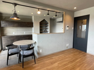 和泉市小田町、マンションの居間画像です