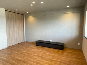 和泉市小田町、マンションの居間画像です