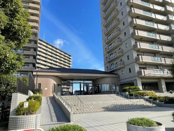 和泉市小田町、マンションの画像です